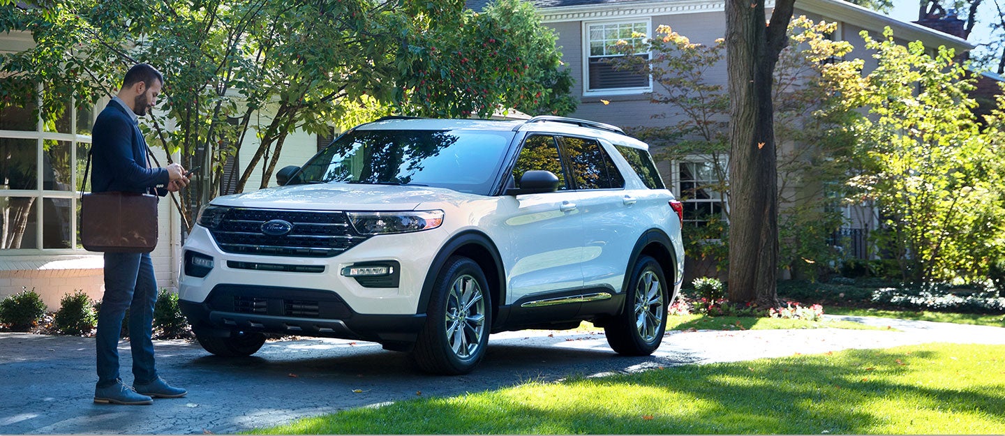 Brad Manning Ford Inc in De Kalb IL