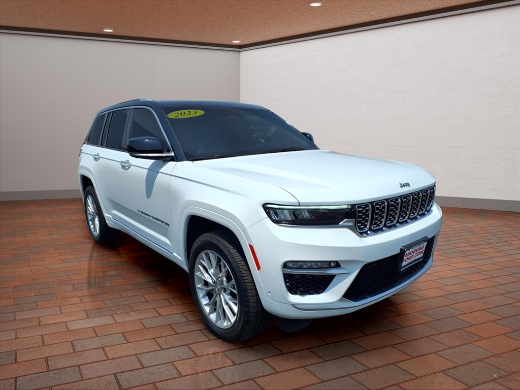 2023 Jeep Grand Cherokee Summit