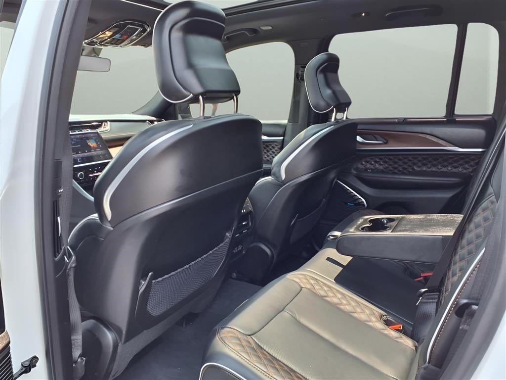 2023 Jeep Grand Cherokee Summit