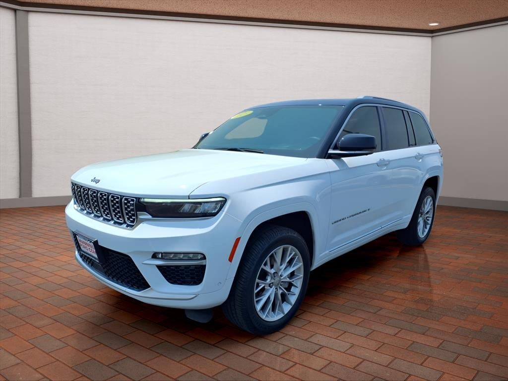 2023 Jeep Grand Cherokee Summit