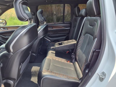 2023 Jeep Grand Cherokee Summit