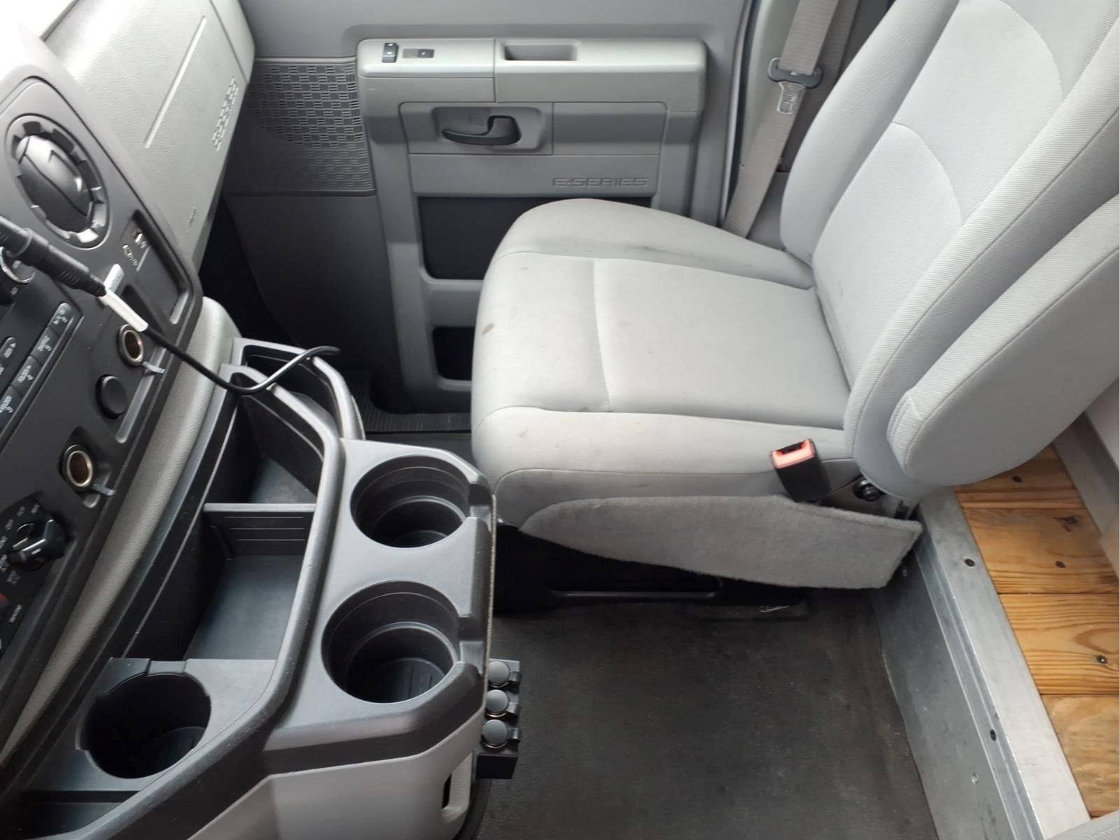 2019 Ford E-350SD Base Cutaway