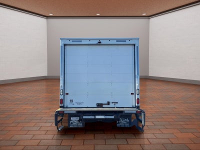 2022 Ford E-350SD Base Cutaway