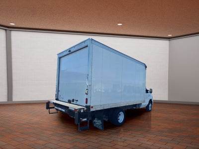 2022 Ford E-350SD Base Cutaway