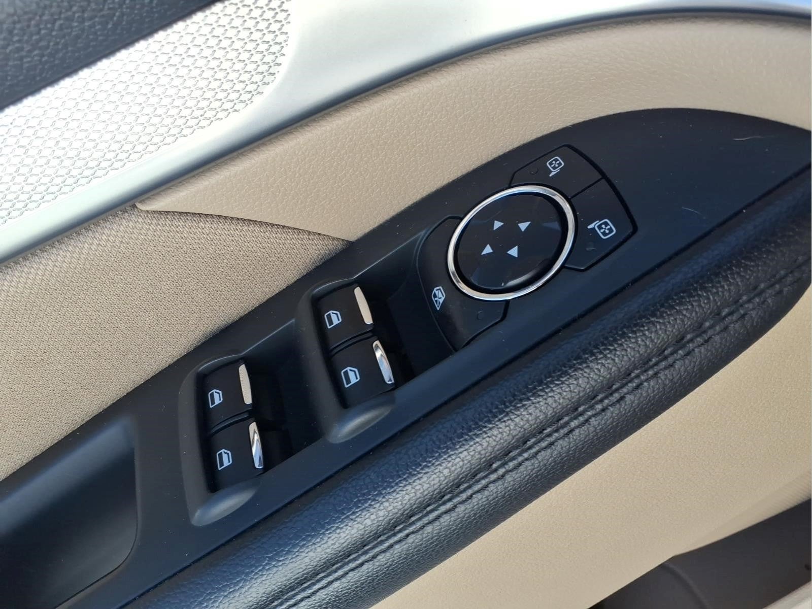 2016 Ford Explorer Base