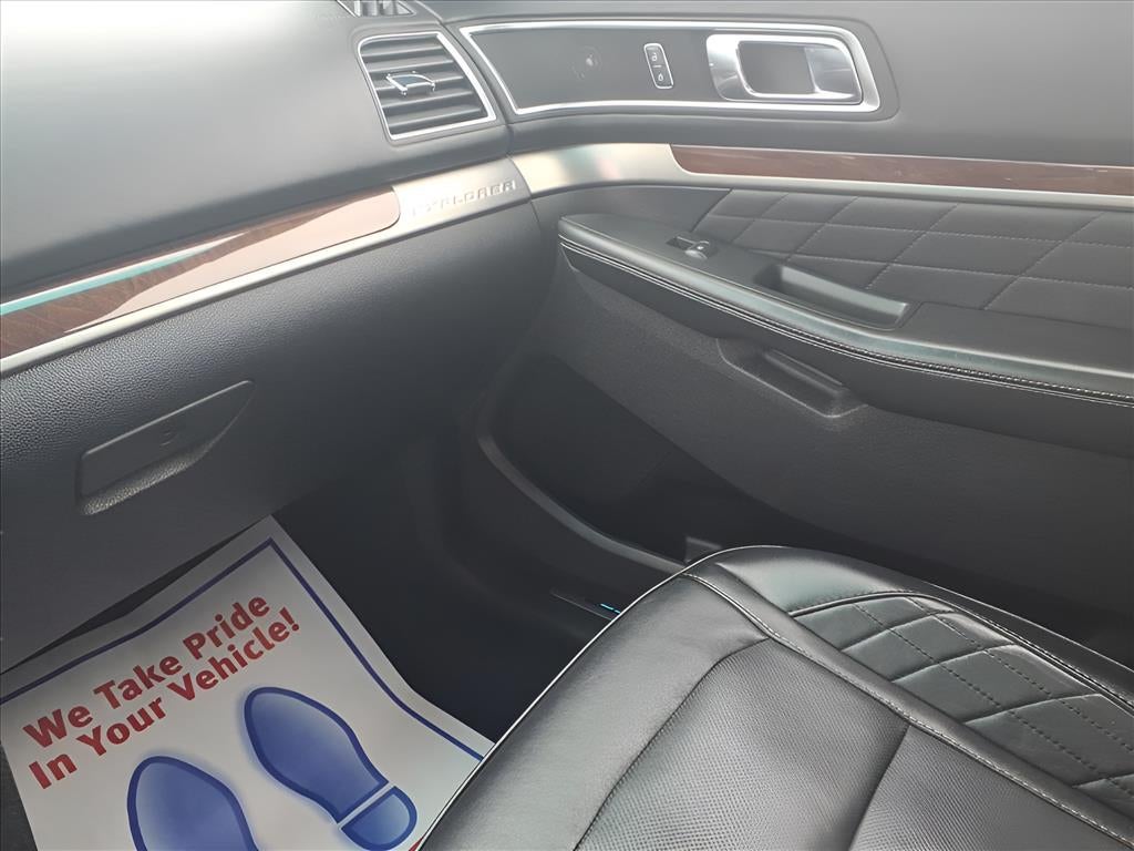2017 Ford Explorer Platinum