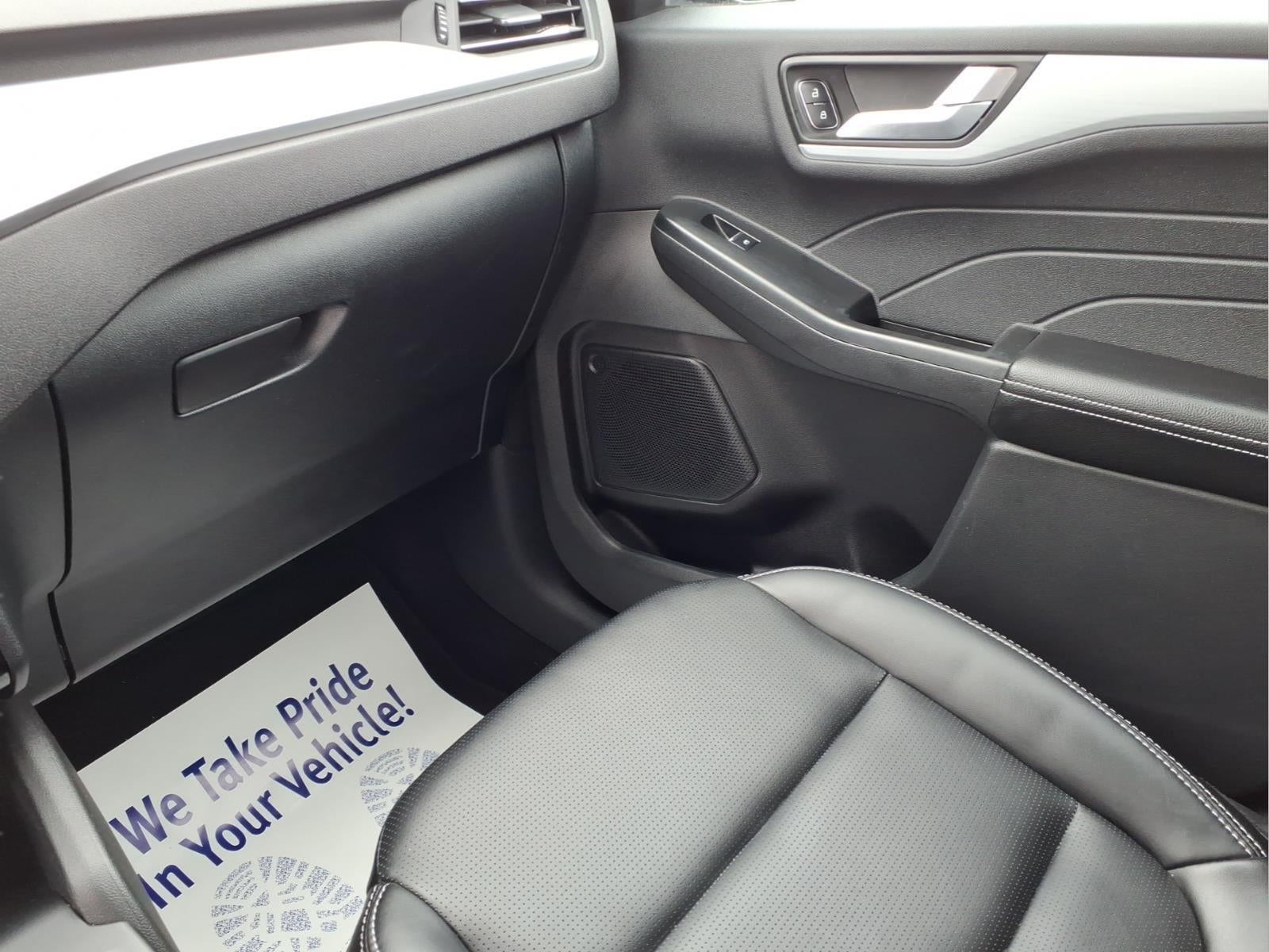 2025 Ford Escape Platinum