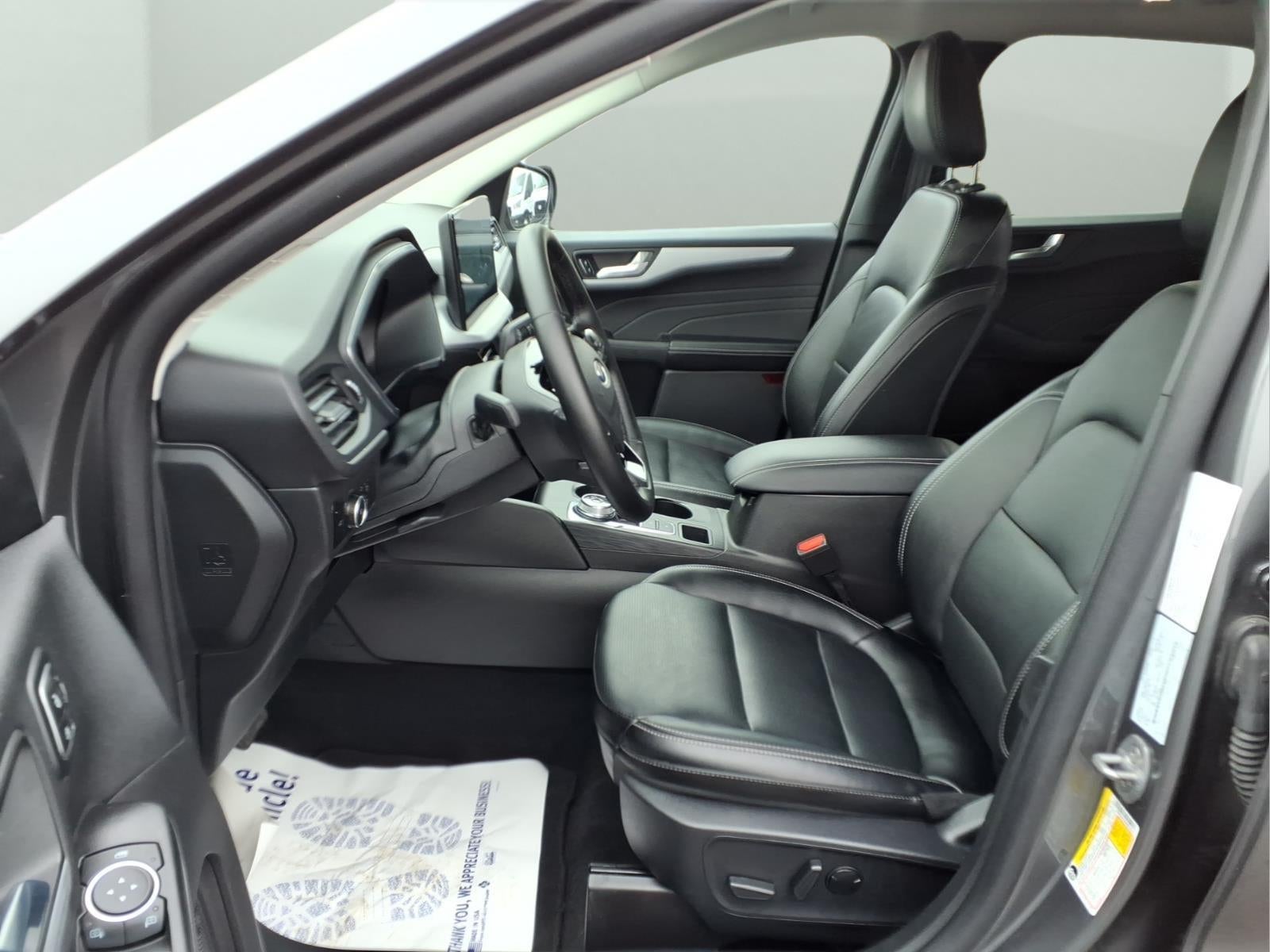 2025 Ford Escape Platinum