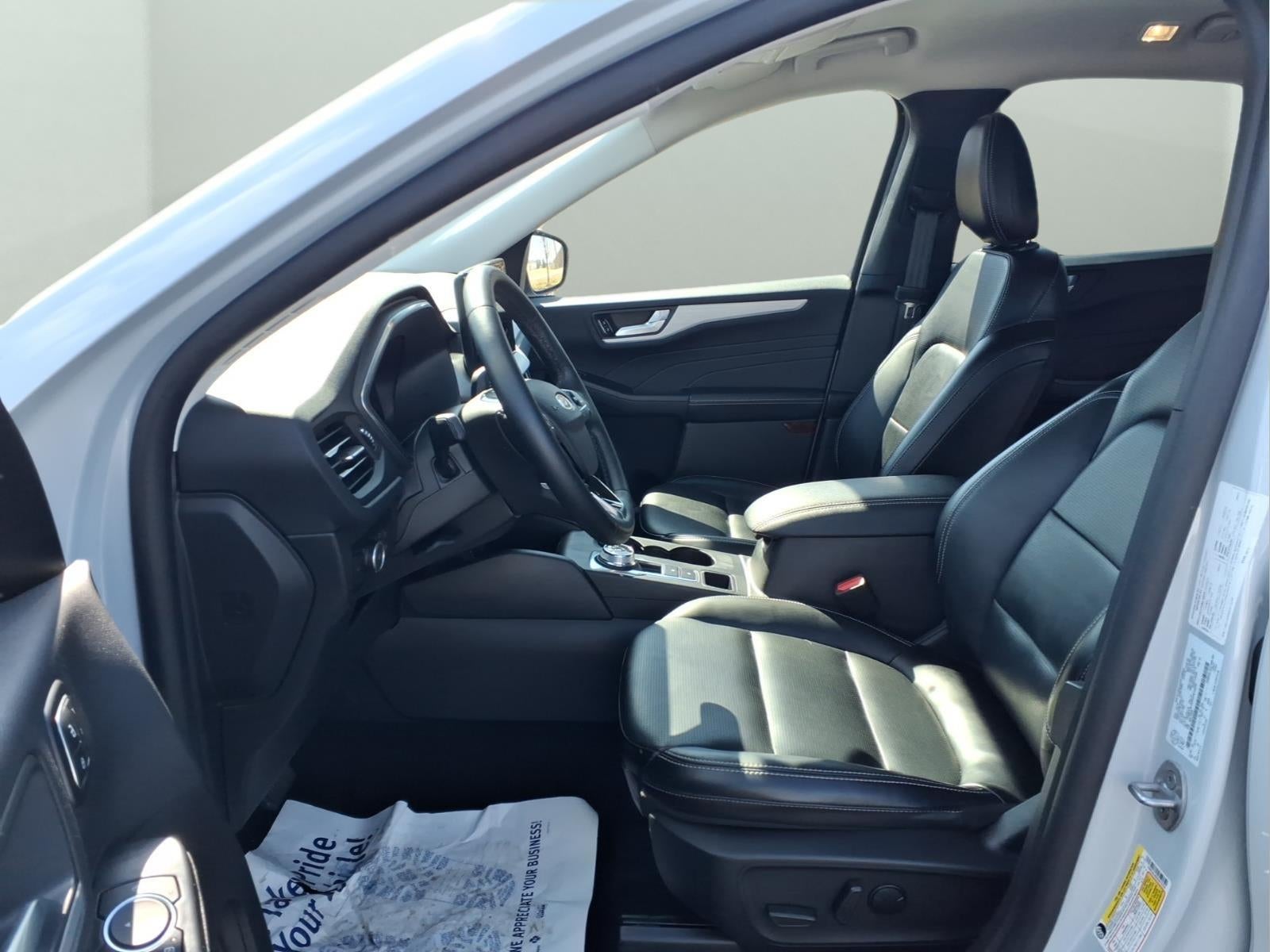 2025 Ford Escape Platinum