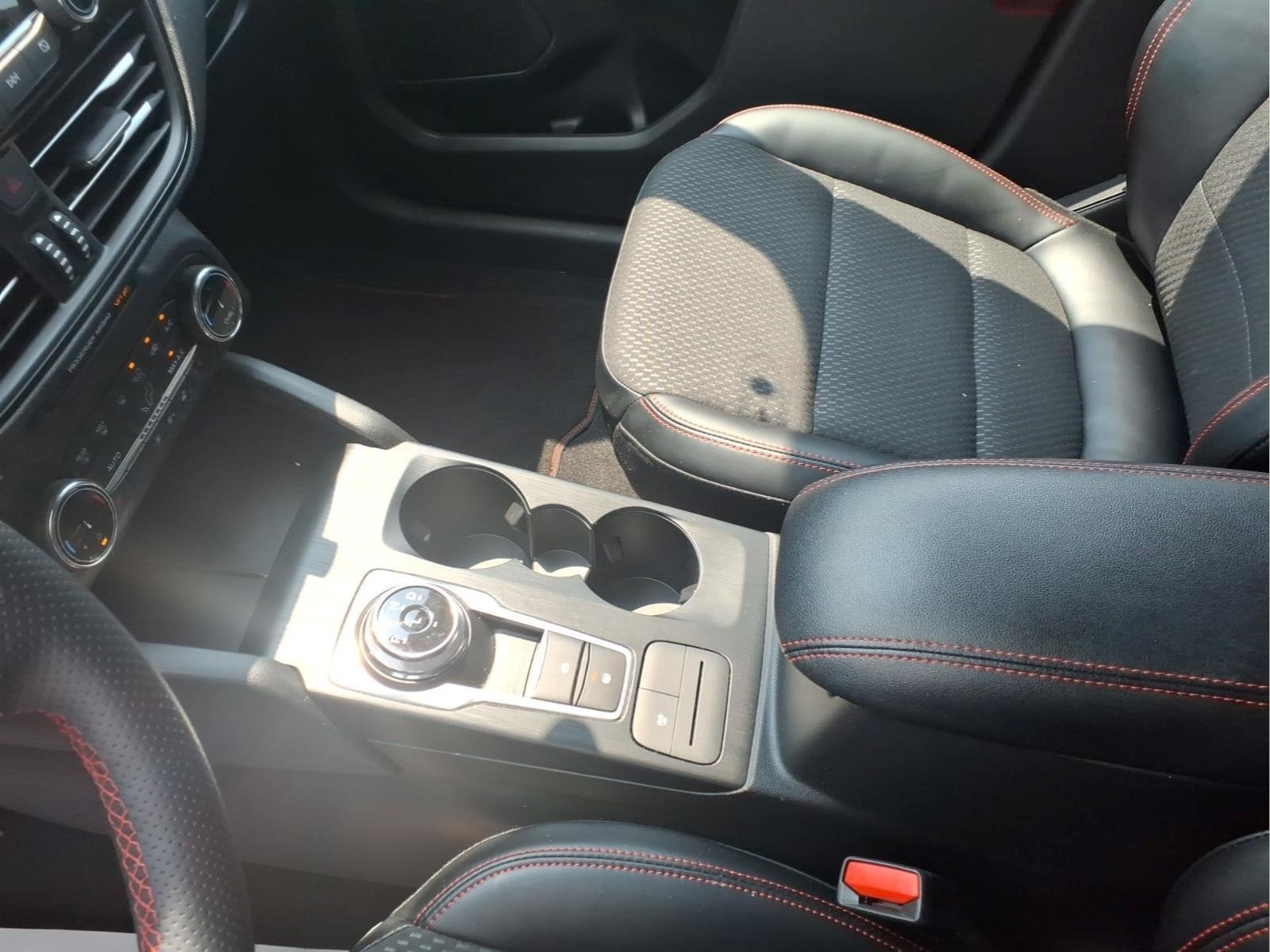 2023 Ford Escape Hybrid ST-Line Select
