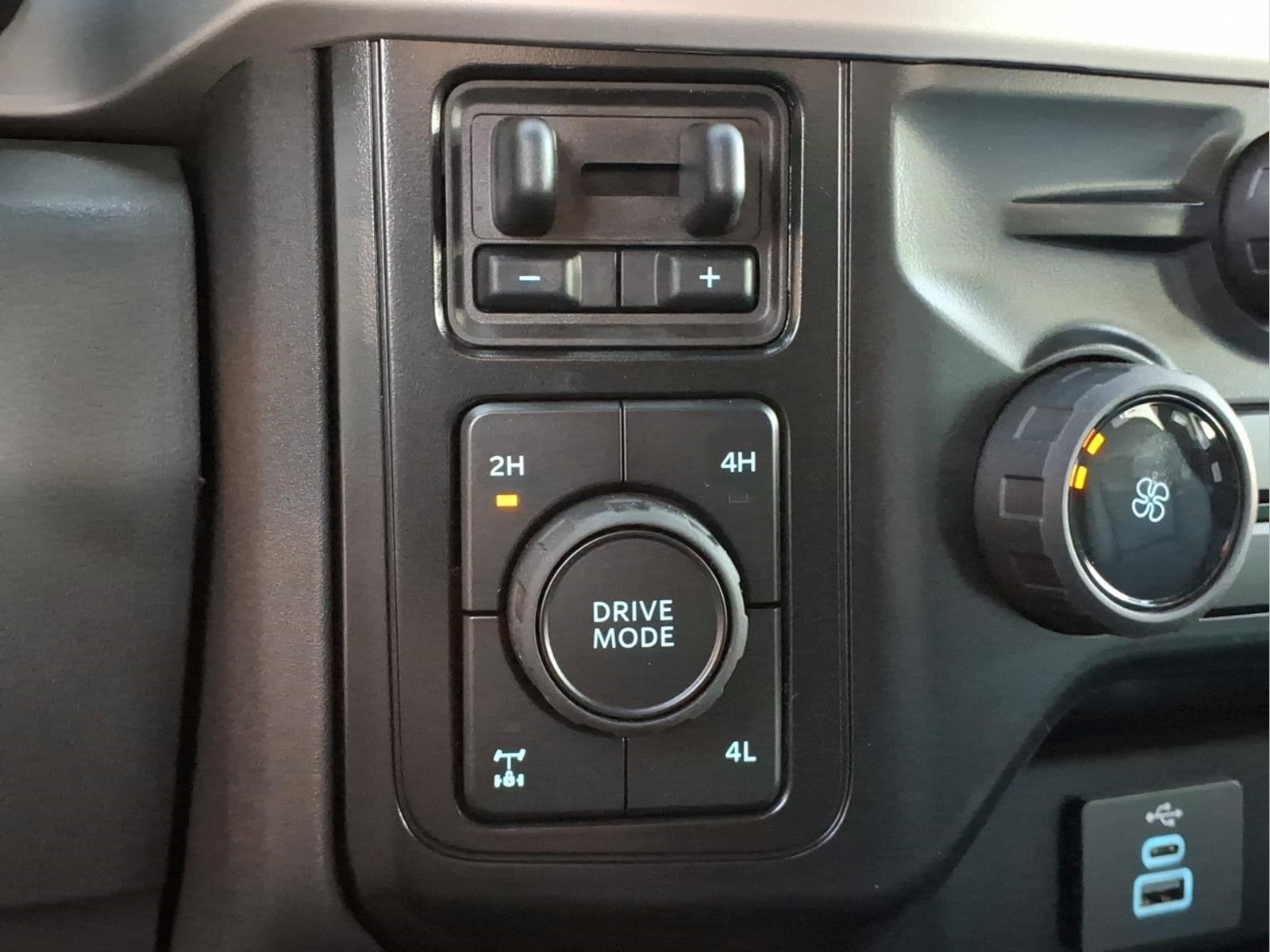 2027 Ford F-250SD XL