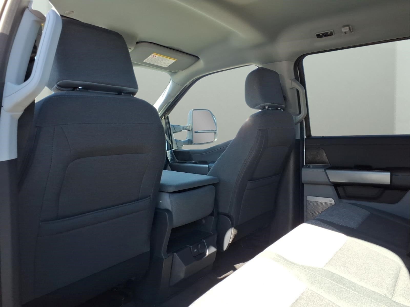 2027 Ford F-250SD XLT