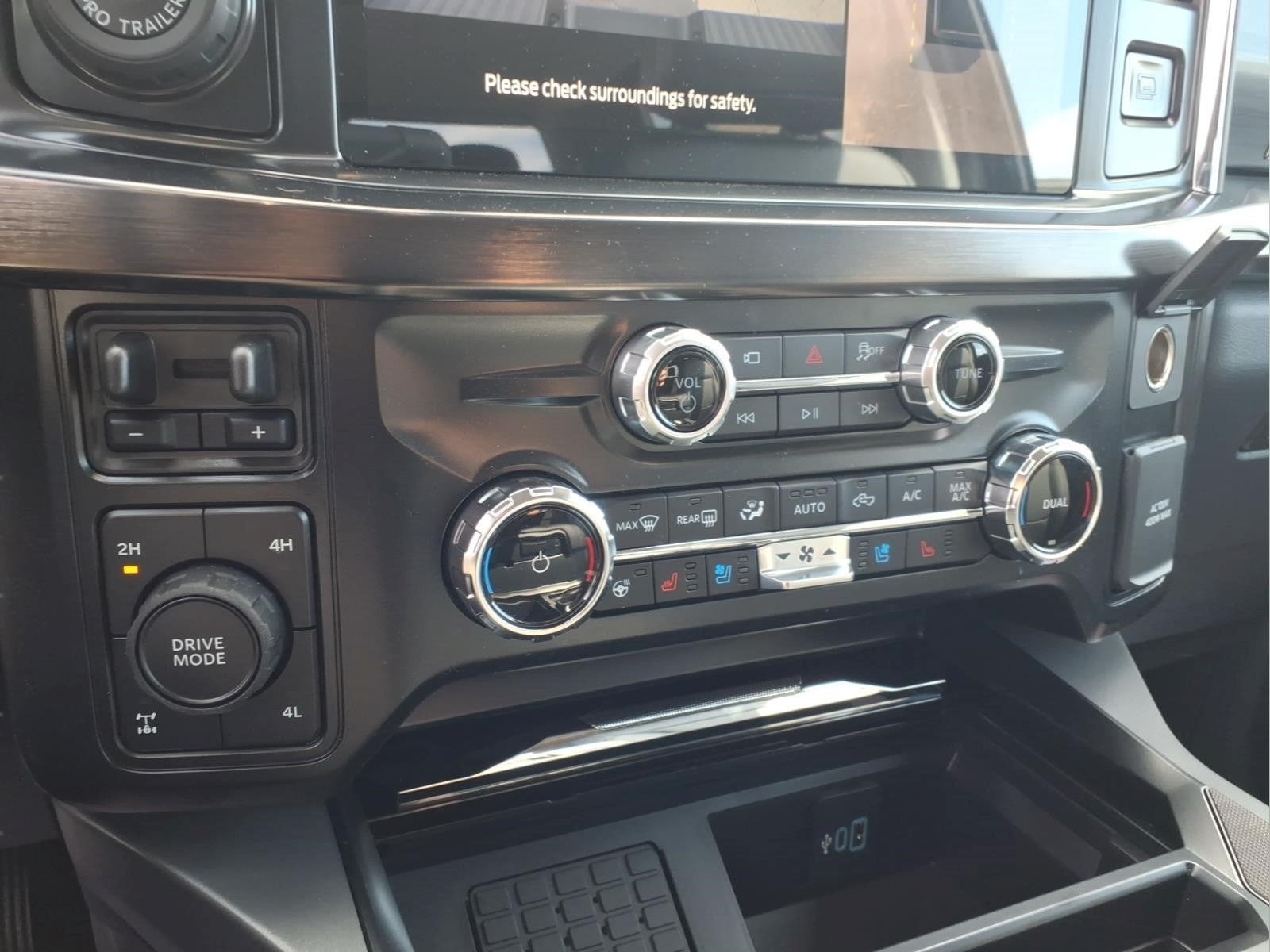 2026 Ford F-250SD F-250® Lariat®