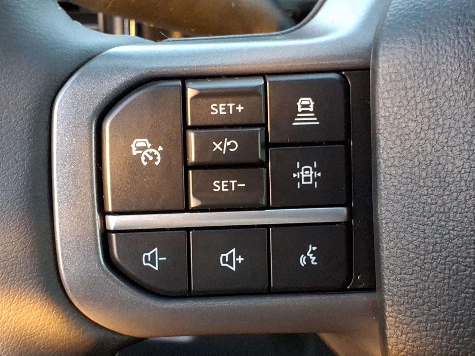 2027 Ford F-350SD Lariat