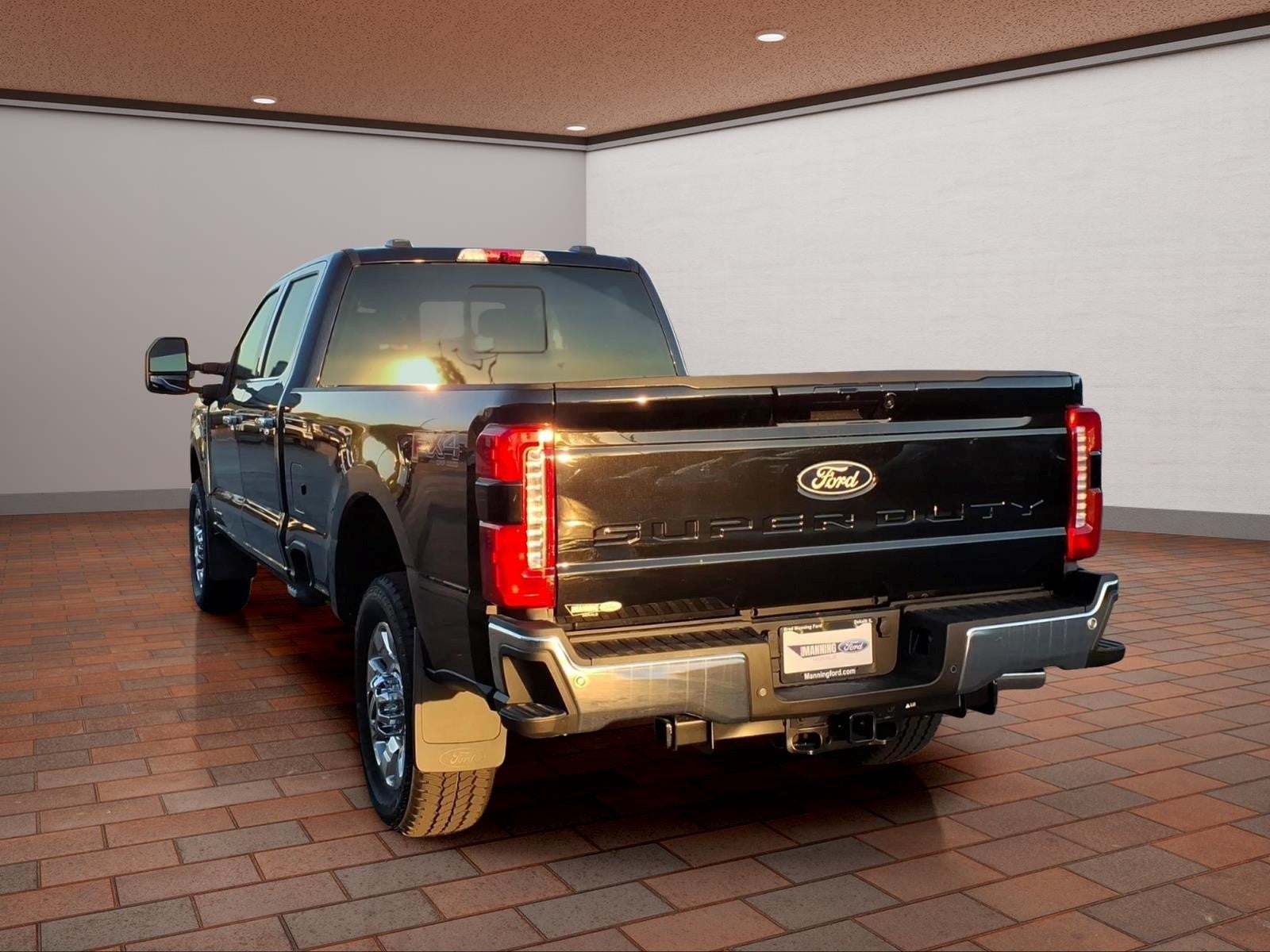 2027 Ford F-350SD Lariat