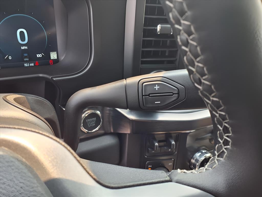 2025 Ford F-350SD Lariat