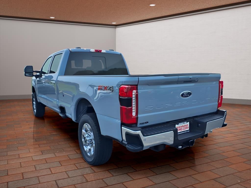 2025 Ford F-350SD Lariat