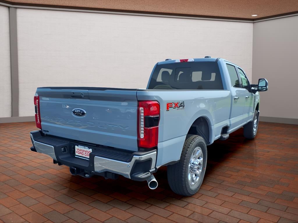 2025 Ford F-350SD Lariat