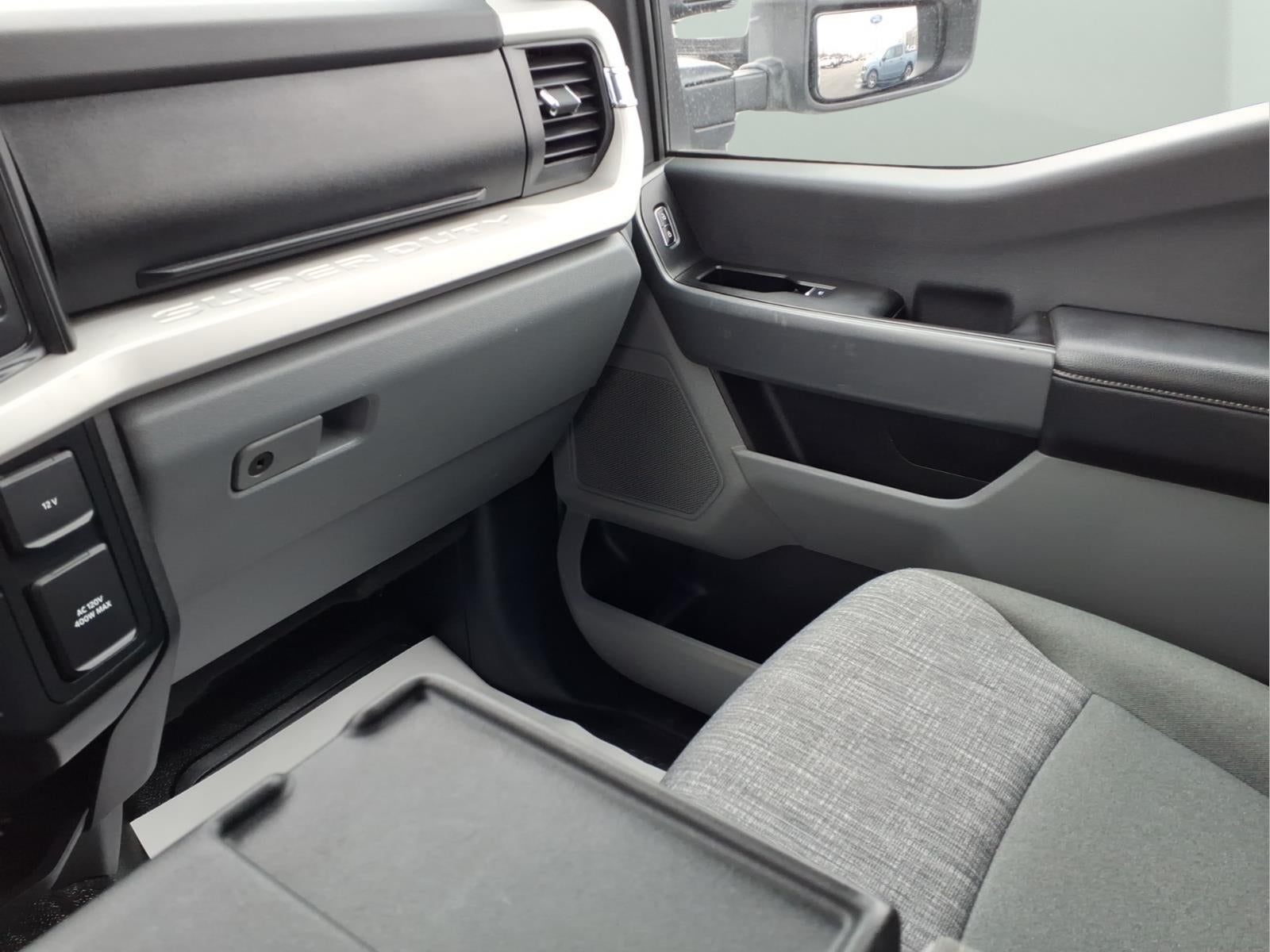 2023 Ford F-350SD XLT