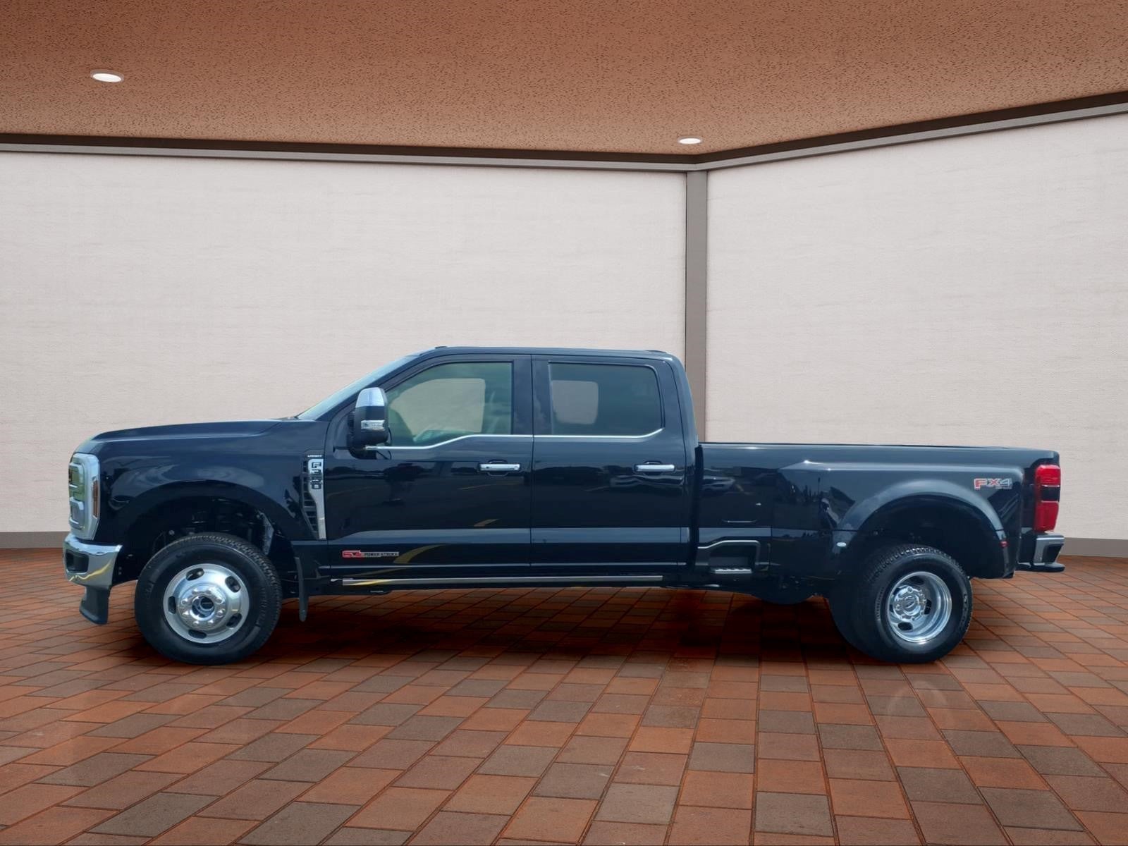 2026 Ford F-350SD Lariat DRW