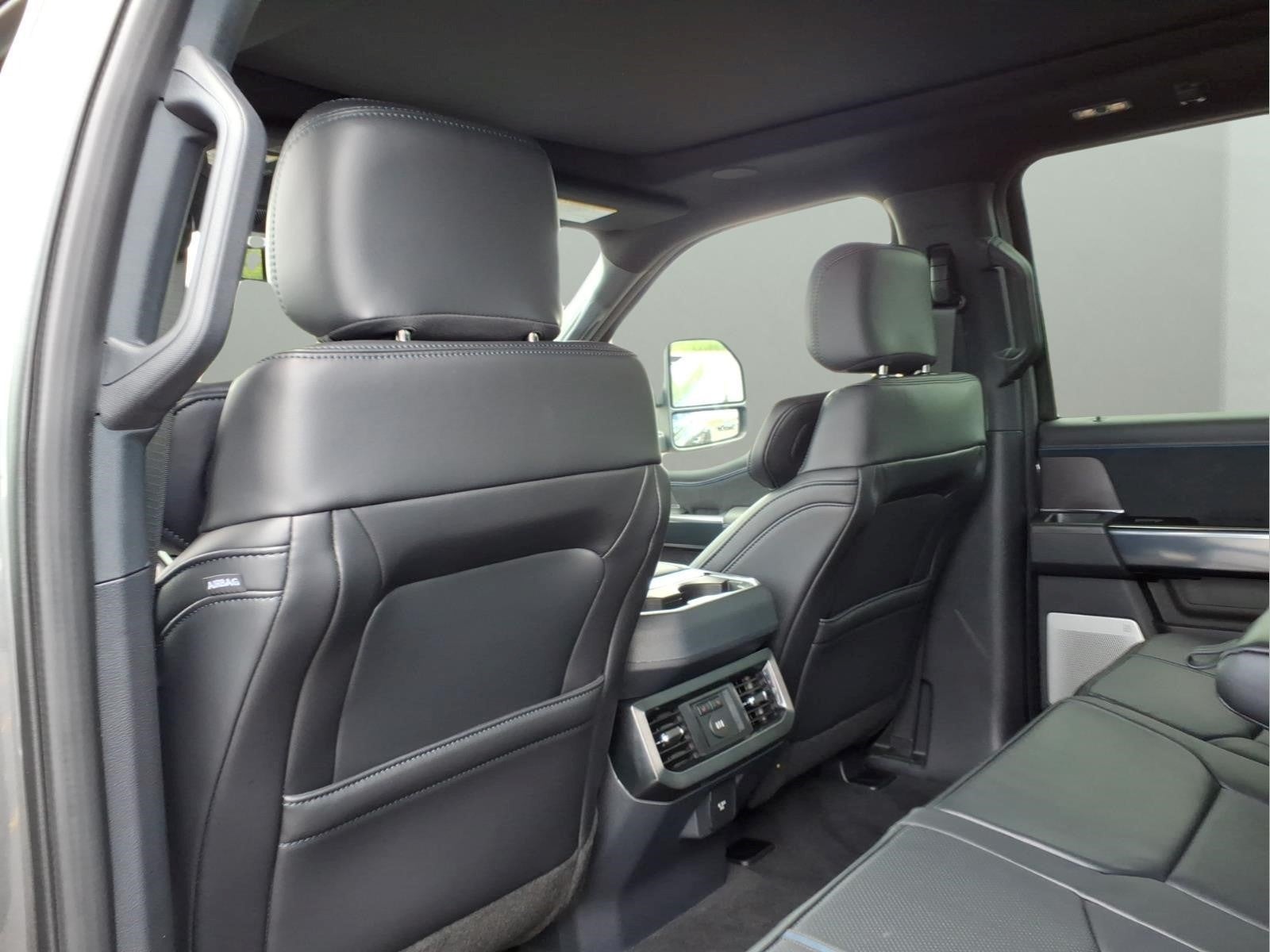 2026 Ford F-450SD Platinum DRW