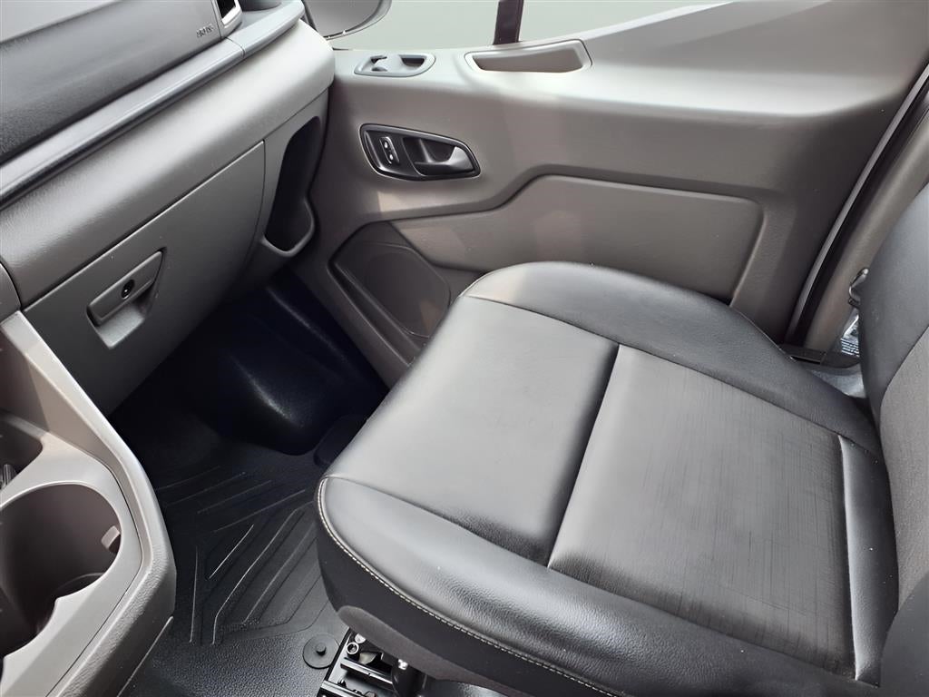 2022 Ford Transit-250 Base Mid Roof