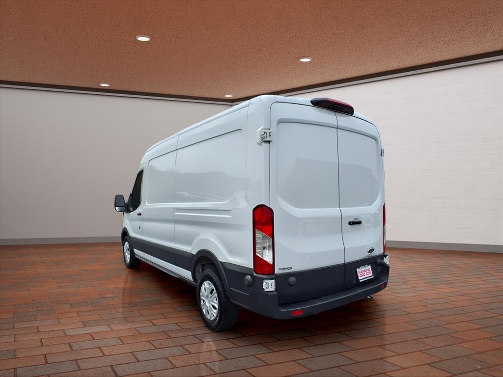 2022 Ford Transit-250 Base Mid Roof