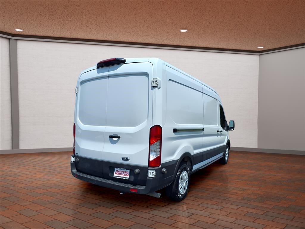 2022 Ford Transit-250 Base Mid Roof