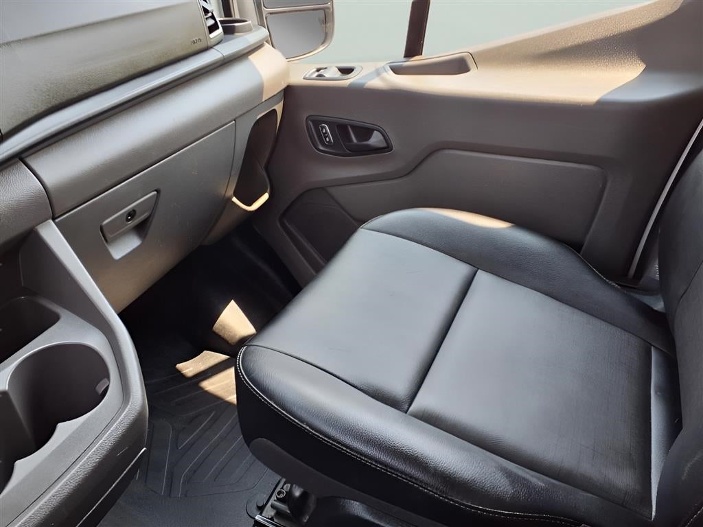 2022 Ford Transit-250 Base Mid Roof