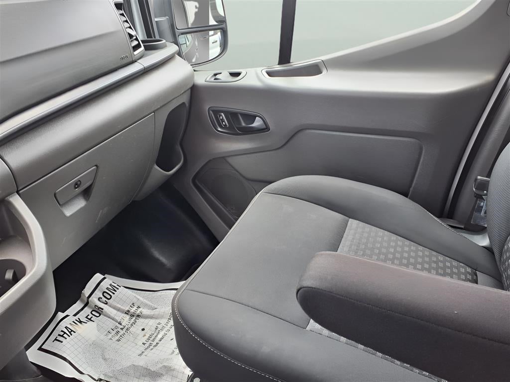 2022 Ford Transit-250 Base