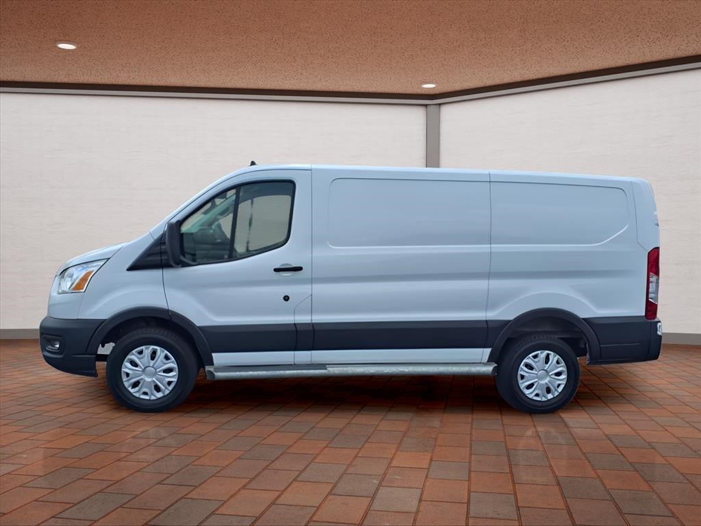 2022 Ford Transit-250 Base