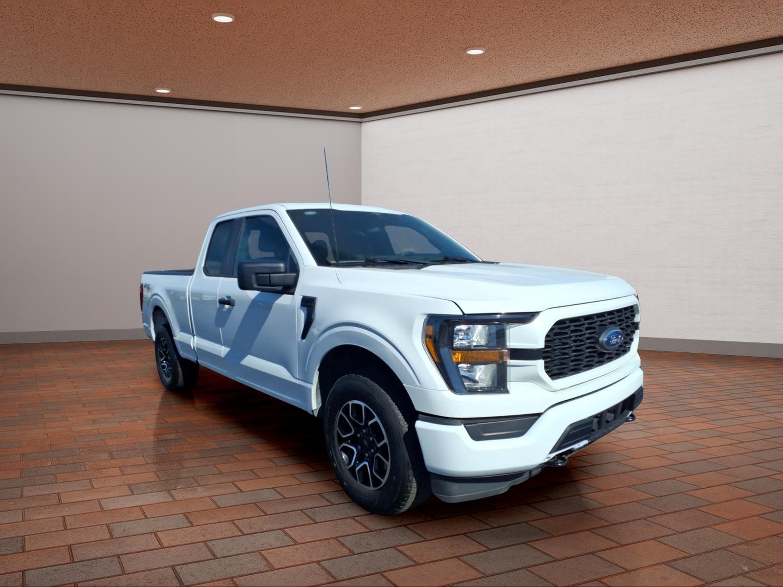 2023 Ford F-150 XL STX