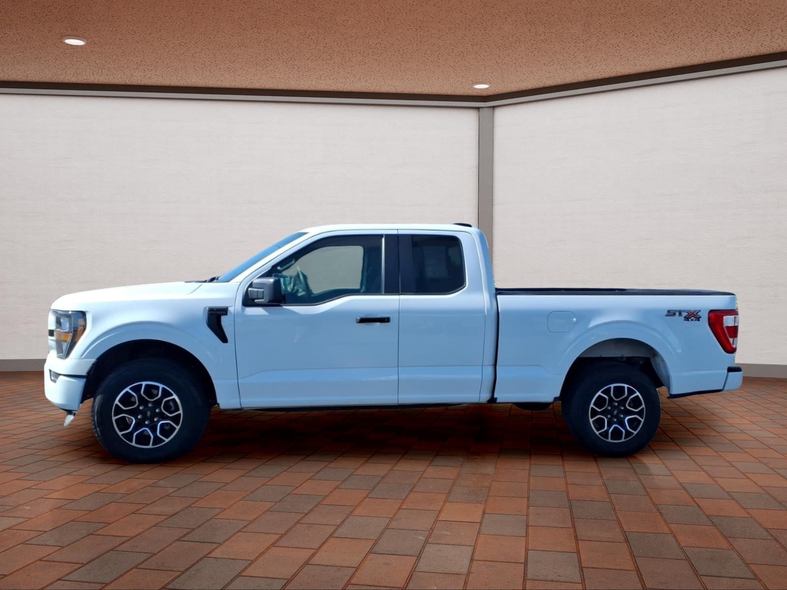 2023 Ford F-150 XL STX