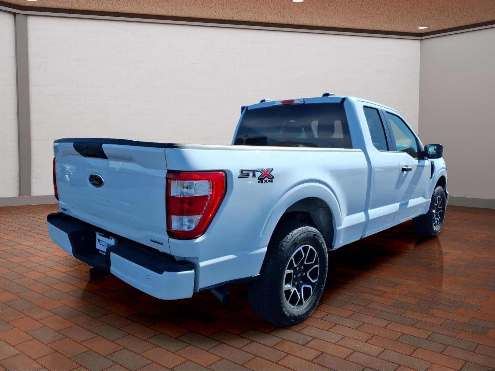 2023 Ford F-150 XL STX