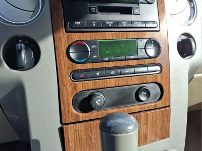 2004 Ford F-150 Lariat