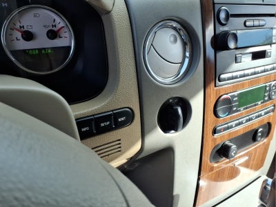 2004 Ford F-150 Lariat