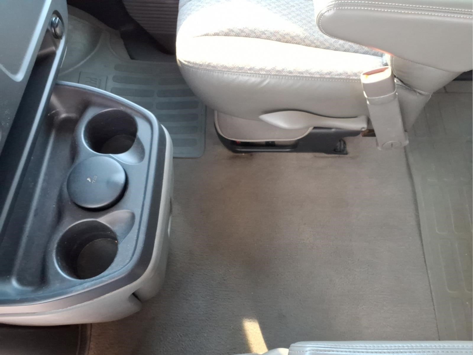 2007 Chevrolet Express Van G3500 LS 15 passenger
