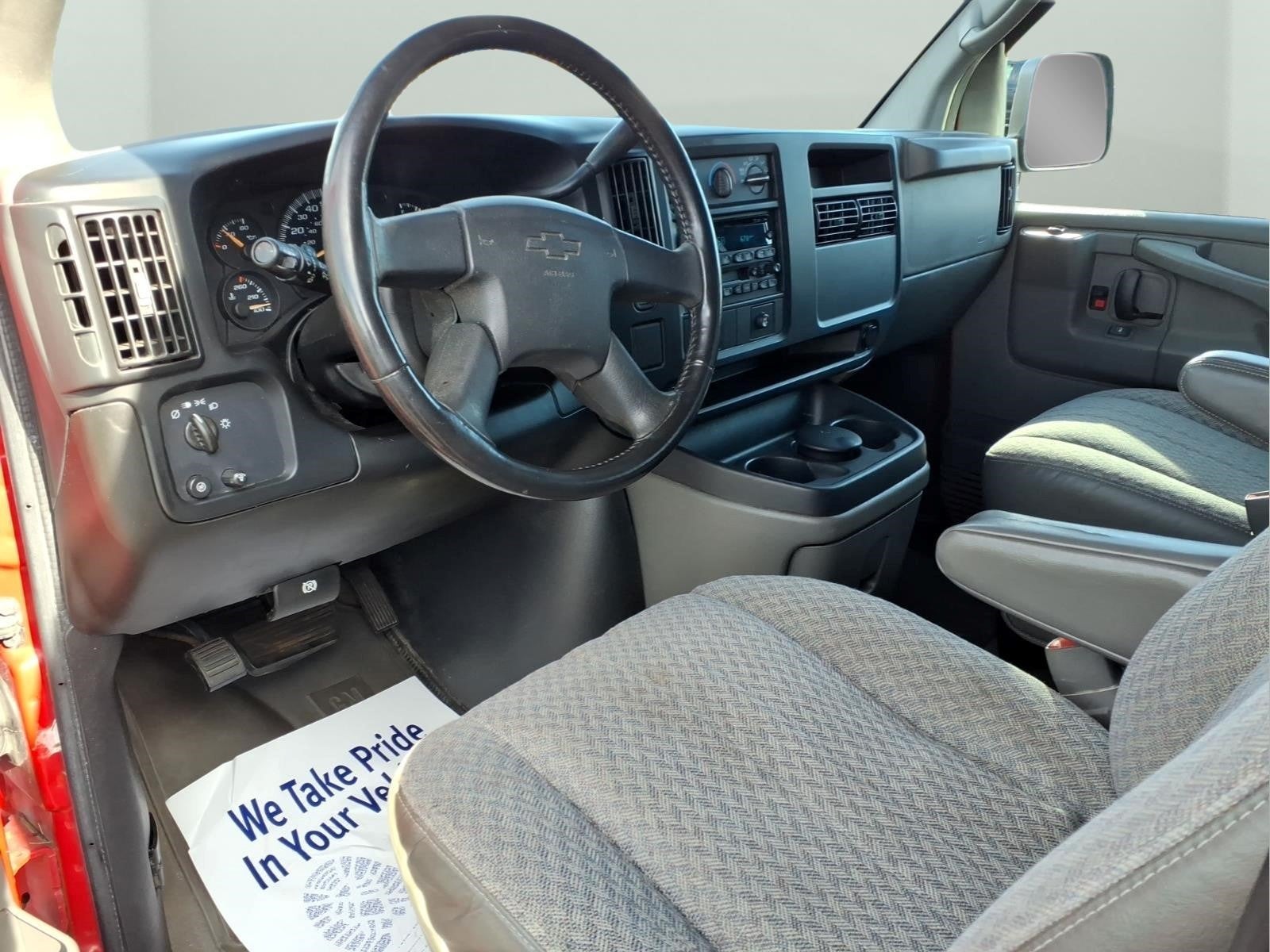 2007 Chevrolet Express Van G3500 LS 15 passenger