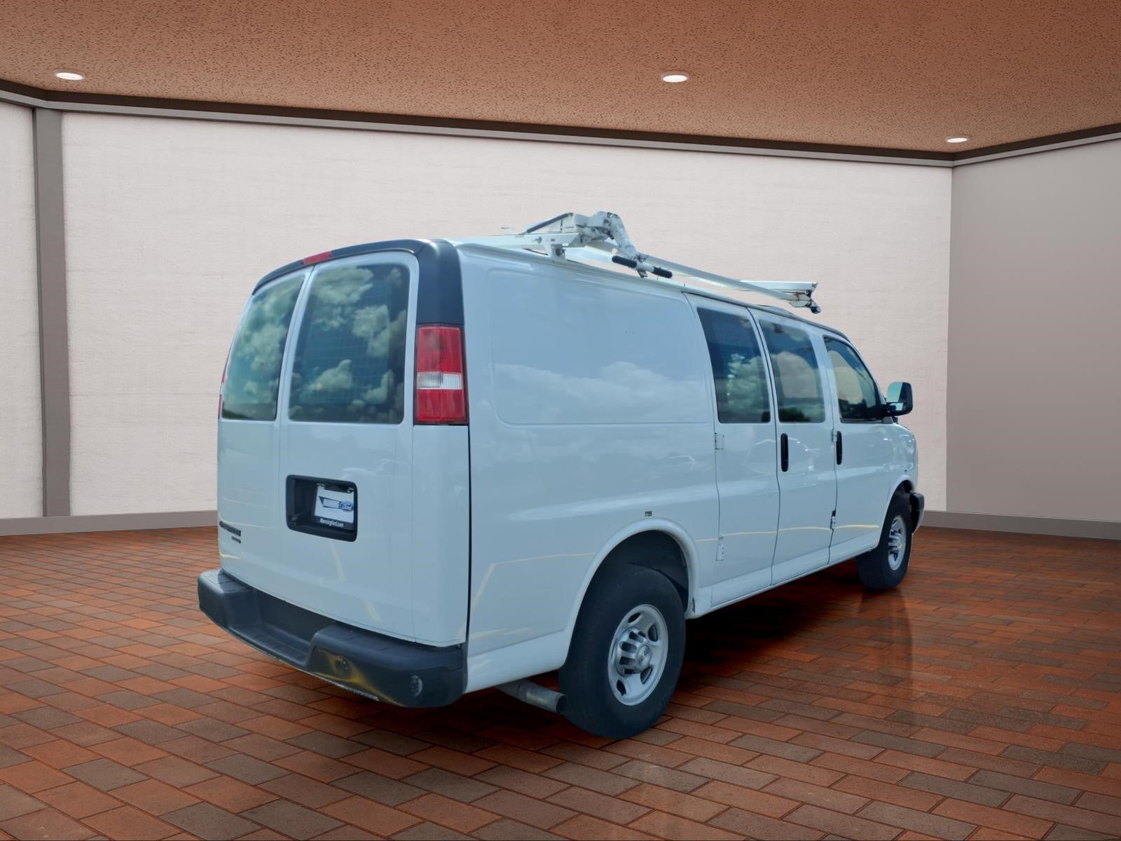 2015 Chevrolet Express 2500 Work Van Cargo