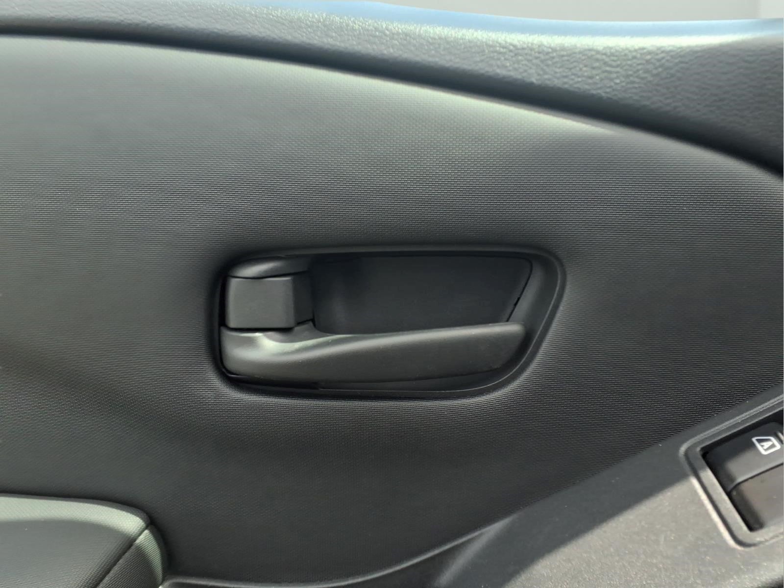 2023 Nissan Frontier S