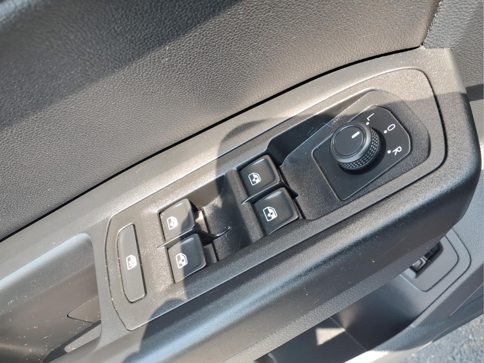 2021 Volkswagen Atlas 3.6L V6 SE w/Technology R-Line