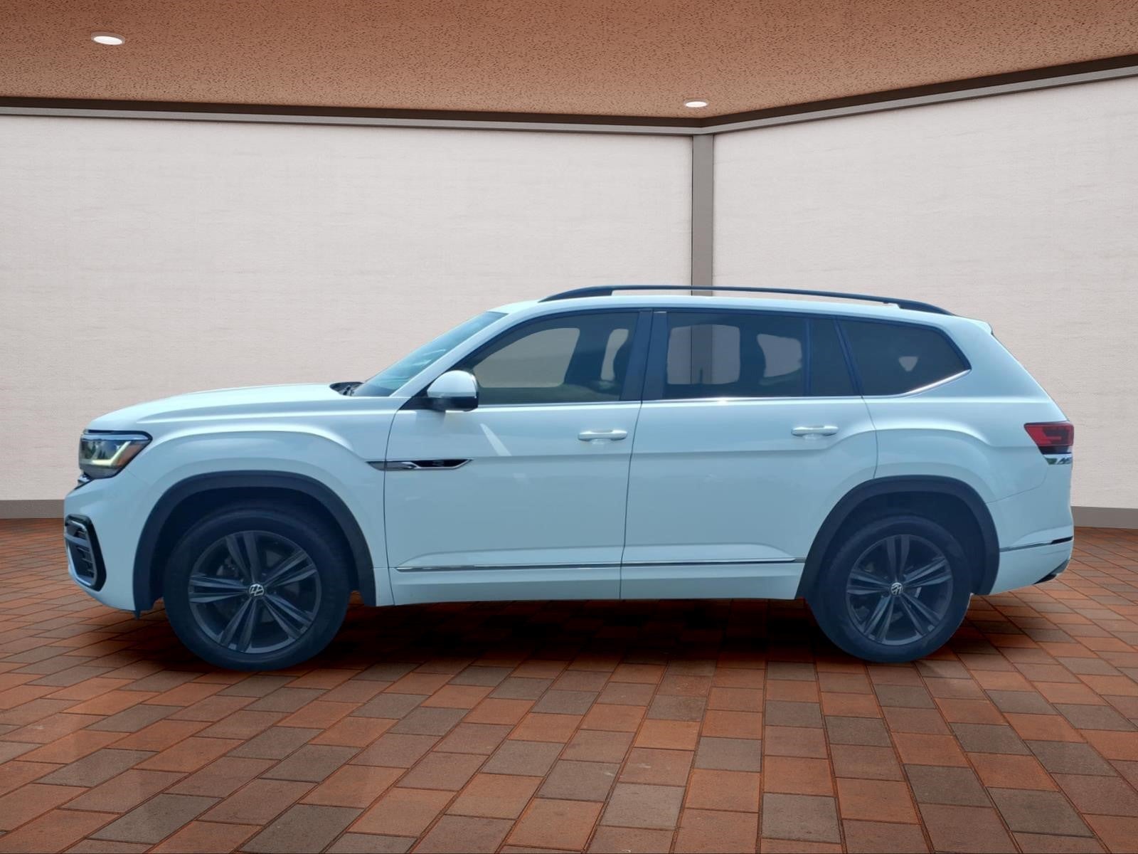 2021 Volkswagen Atlas 3.6L V6 SE w/Technology R-Line