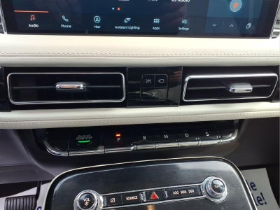 2022 Lincoln Nautilus Black Label