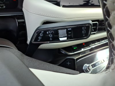 2022 Lincoln Nautilus Black Label