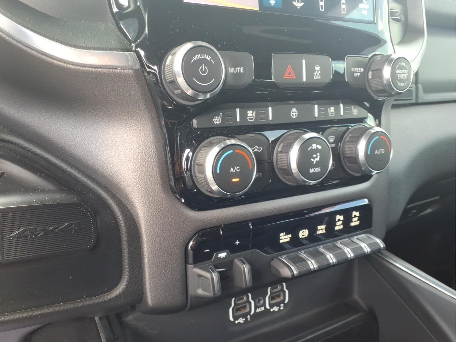 2020 RAM 2500 Laramie Midnight Edition
