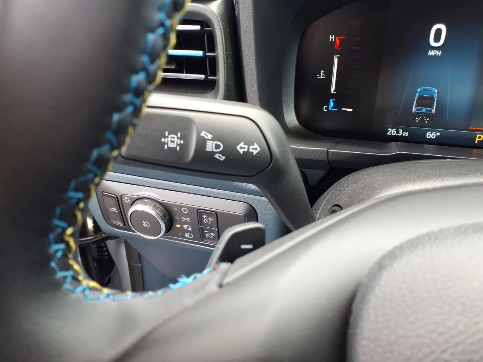 2026 Ford Maverick Lobo Standard