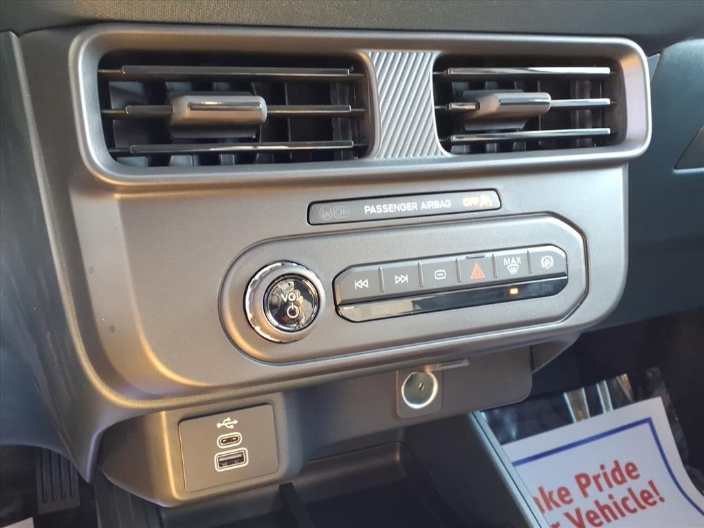 2025 Ford Maverick XL