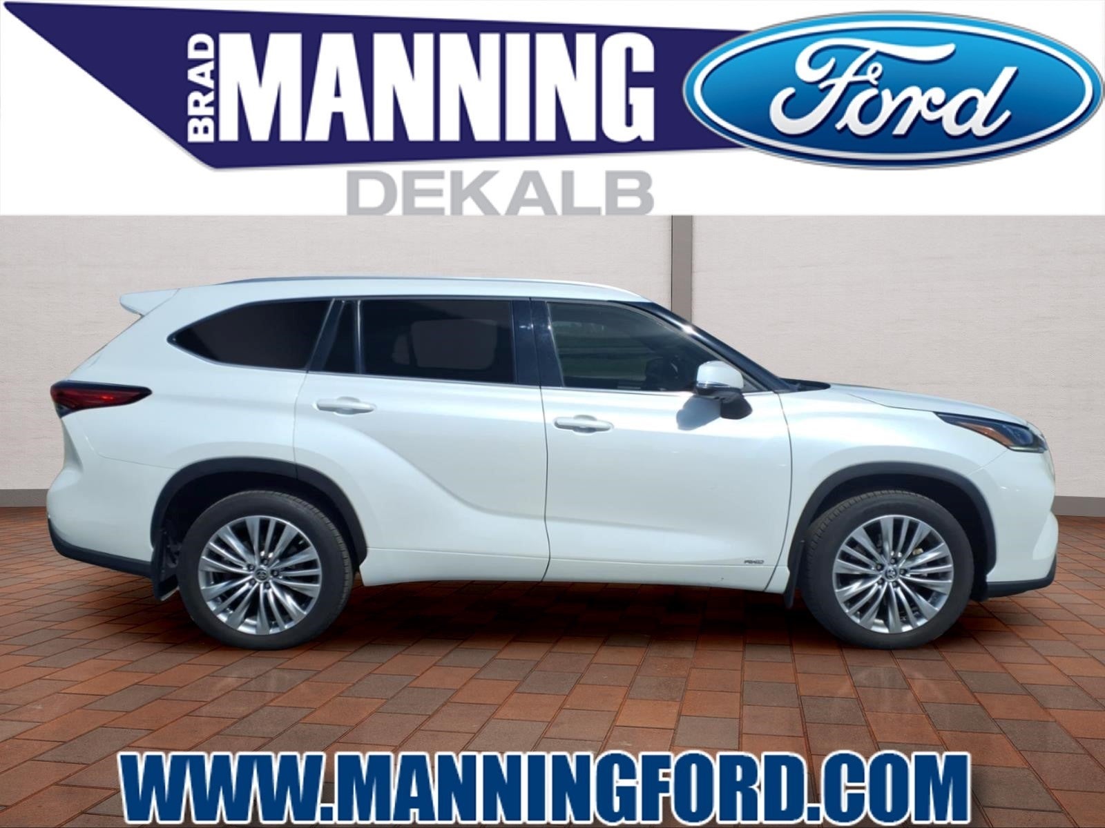 2023 Toyota Highlander Hybrid Platinum