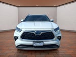 2023 Toyota Highlander Hybrid Platinum
