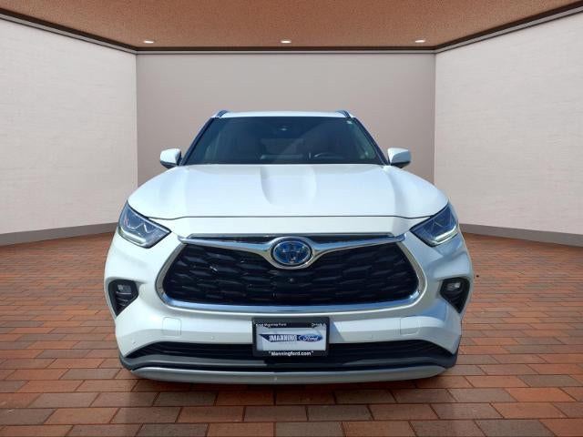2023 Toyota Highlander Hybrid Platinum
